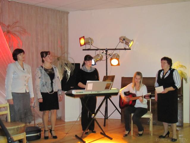 Autordziesmu vakars 2010" Te un nekur citur" Isnaudas tautas namā